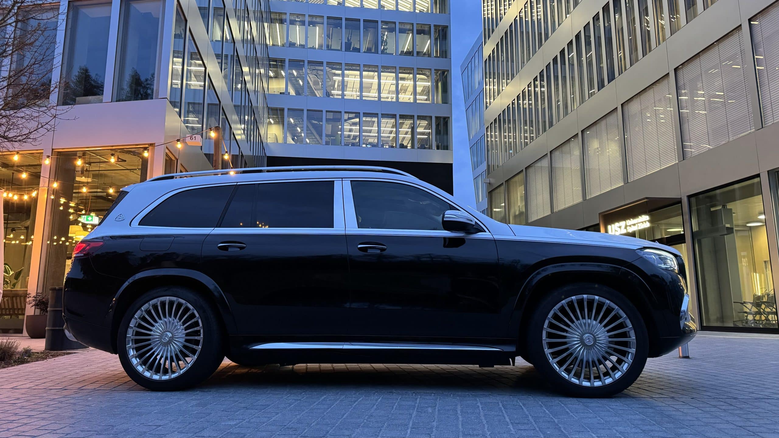 Mercedes-Benz GLS 600 Maybach, Swiss Top Transfer own fleet