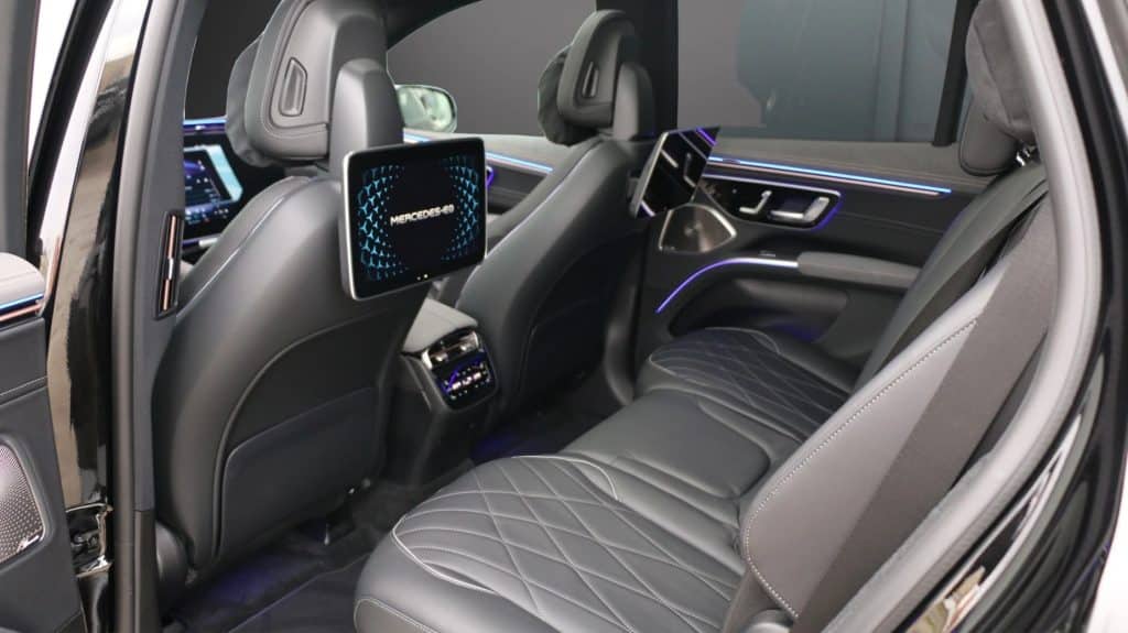 Swiss private driver at disposal service by Swiss Top Transfer Swiss private driver at disposal service by Swiss Top Transfer